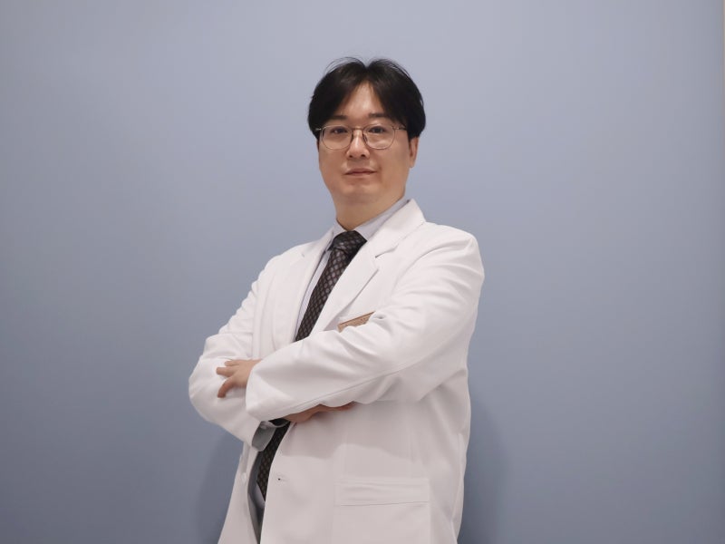 [전문의작성]눈밑지방재배치 회복기간, 수술 후 일상 복귀까지 사진 5